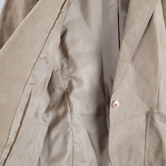 Blassport by Bill Blass UltraSuede Neutral Tal Lightweight Single Button Blazer - Picture 7 of 16